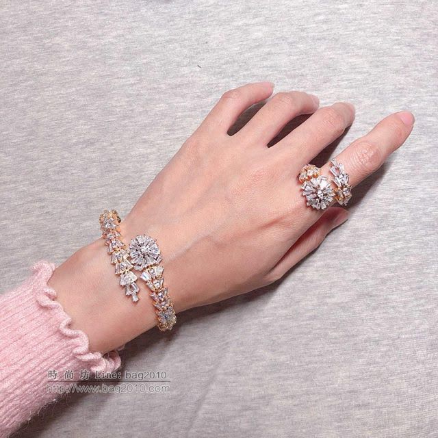 chanel手鏈 最新版 CHANEL高級奢華珠寶  香奈兒梯方鑽流行手鐲 戒指套裝  gzsc1150
